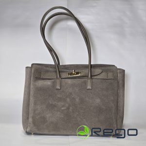 Dabīgās zamšādas soma brūna ar zelta aizdari