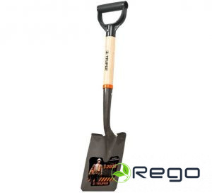 Truper mazā lāpsta 70cm, 15x38cm asmenis, koka kāts ar plastmasas D-rokturi